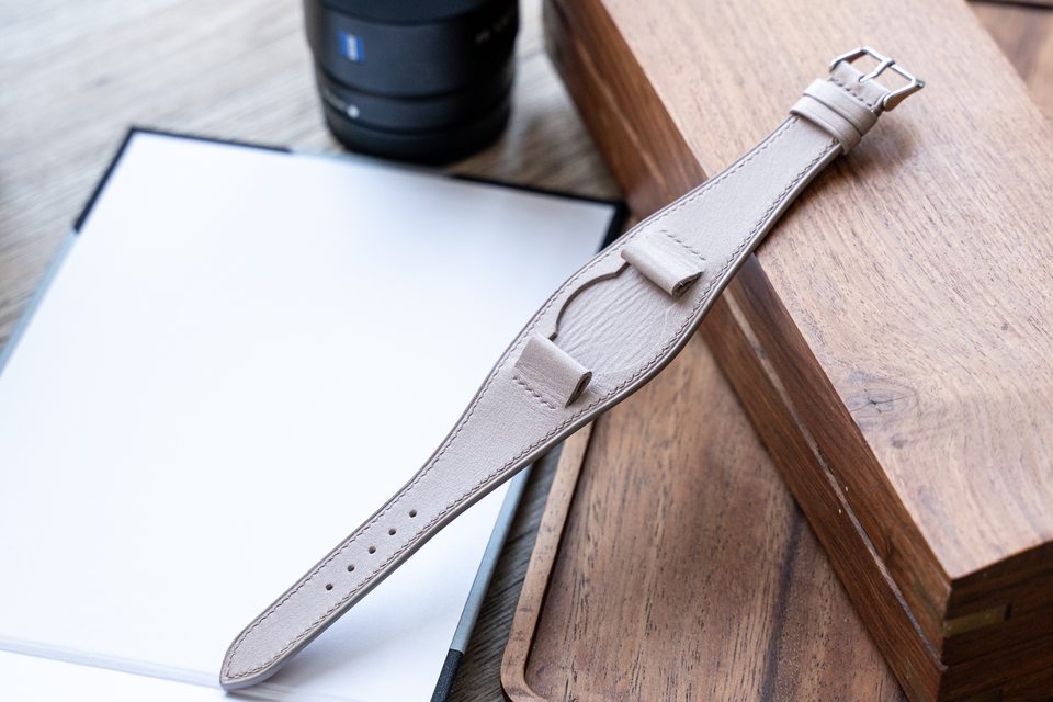 Stone Bund strap seen diagonally, showing its full taper and pointed end.